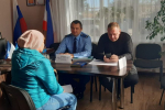 Денис Олейник совместно с прокурором Раздольненского района Вячеславом Черниковым провели выездной прием граждан в Ботаническом сельском поселении