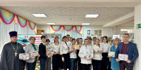 В Раздольненской центральной районной детской библиотеке состоялся час памяти и мужества «Будем помнить подвиг Ленинграда» - Раздольненский район