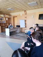 Денис Олейник провел встречу с активистами ученического самоуправления Раздольненского района