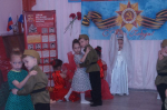 Воспитанники МБДОУ «Раздольненский детский сад № 5 «Сказка» поздравили ГБУ РК «ЦСО Раздольненского района» с праздником 80-летия Победы в Великой Отечественной войне