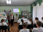 В отделе обслуживания Раздольненской центральной районной библиотеки им. А.И. Домбровского для читателей юношеской кафедры прошел час краеведческого чтения «В судьбе малой родины – наша судьба»